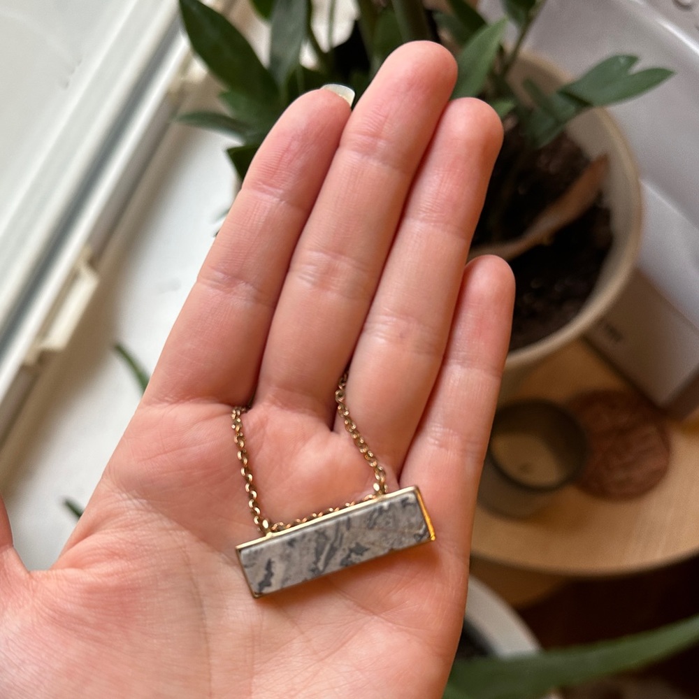 Marble bar necklace